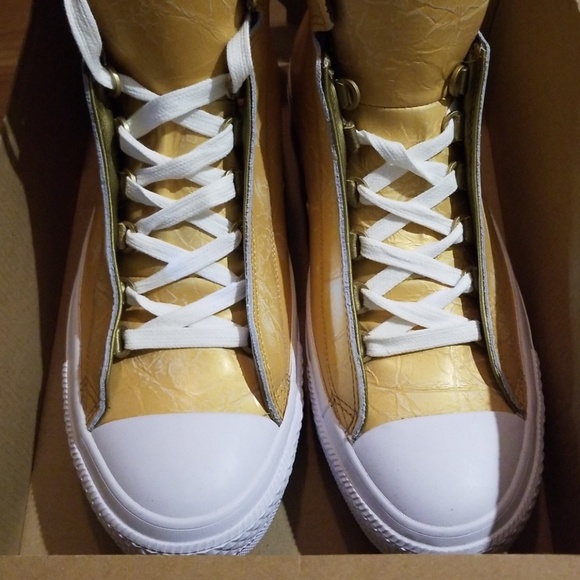 NWT CONVERSE All Star  Hi Top Sneaker AGED GOLD - Picture 2 of 4